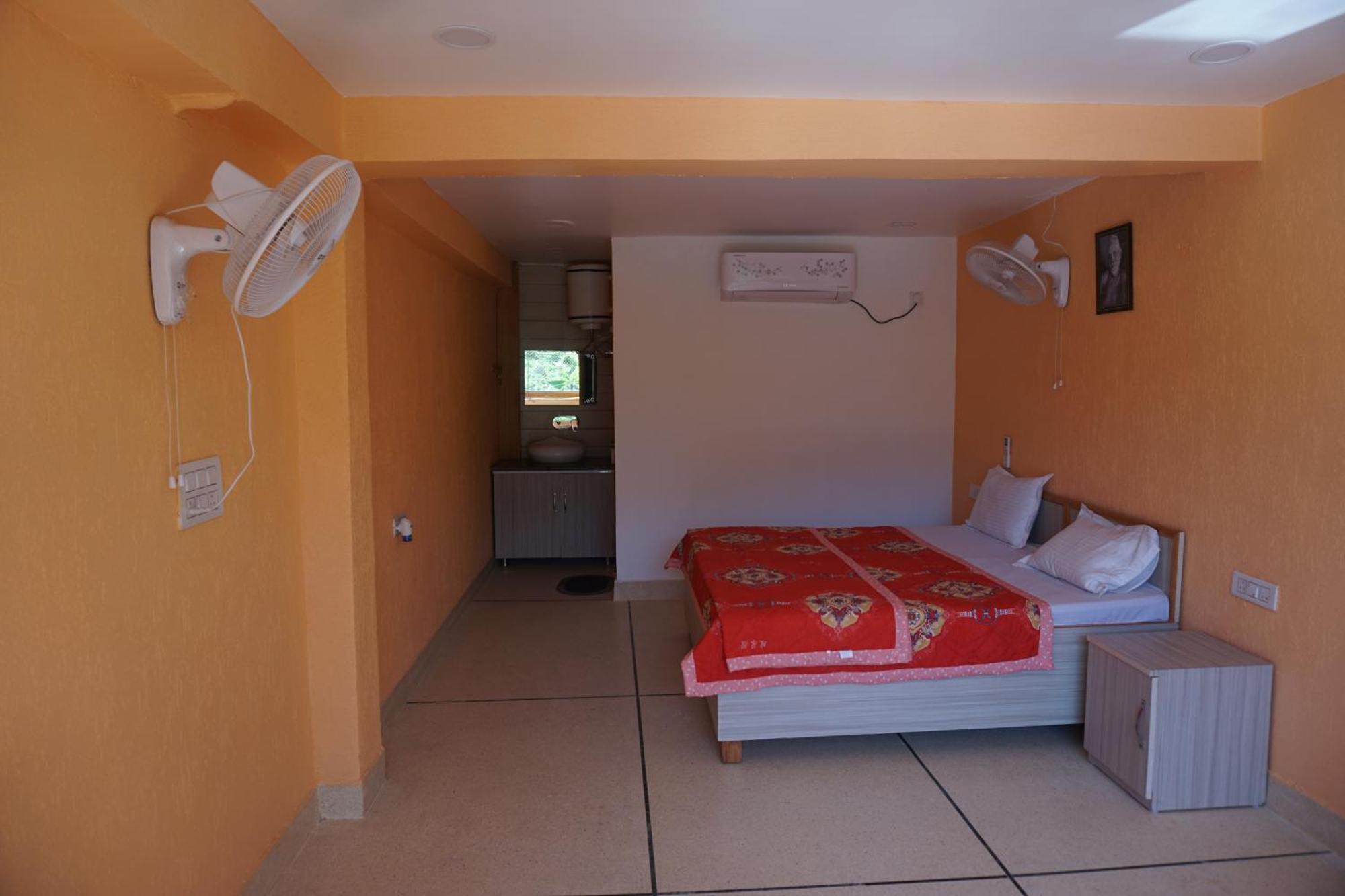 Abhayam Ashram Ξενοδοχείο Rishīkesh Εξωτερικό φωτογραφία